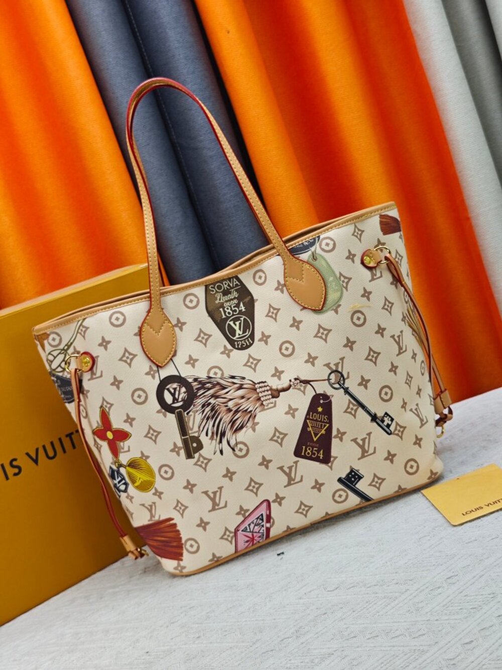 NWT - Louis Vuitton Authentic Bags - Picture 2 of 9